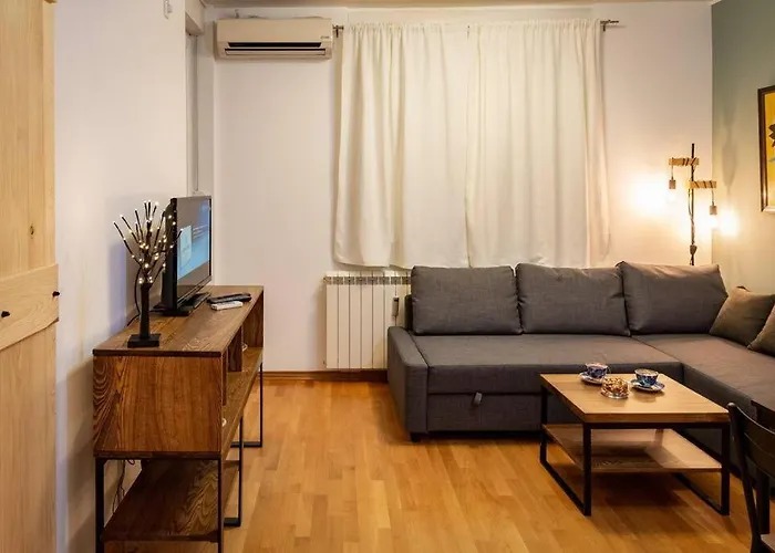 Nana\'S Apartment